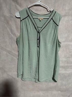 Modcloth Mint Green Sleeveless V-Neck Tank with Black Trim